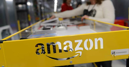 Hàng thủ công mỹ nghệ, dệt may, da giày, tiêu dùng Việt Nam có cơ hội bán trên Amazon. Nguồn: EPA
