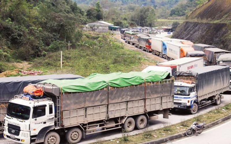 Tỉnh Lạng Sơn tiếp tục khuyến cáo các doanh nghiệp cân nhắc, tạm dừng việc đưa rau quả tươi lên các cửa khẩu Lạng Sơn trong thời điểm hiện nay.
