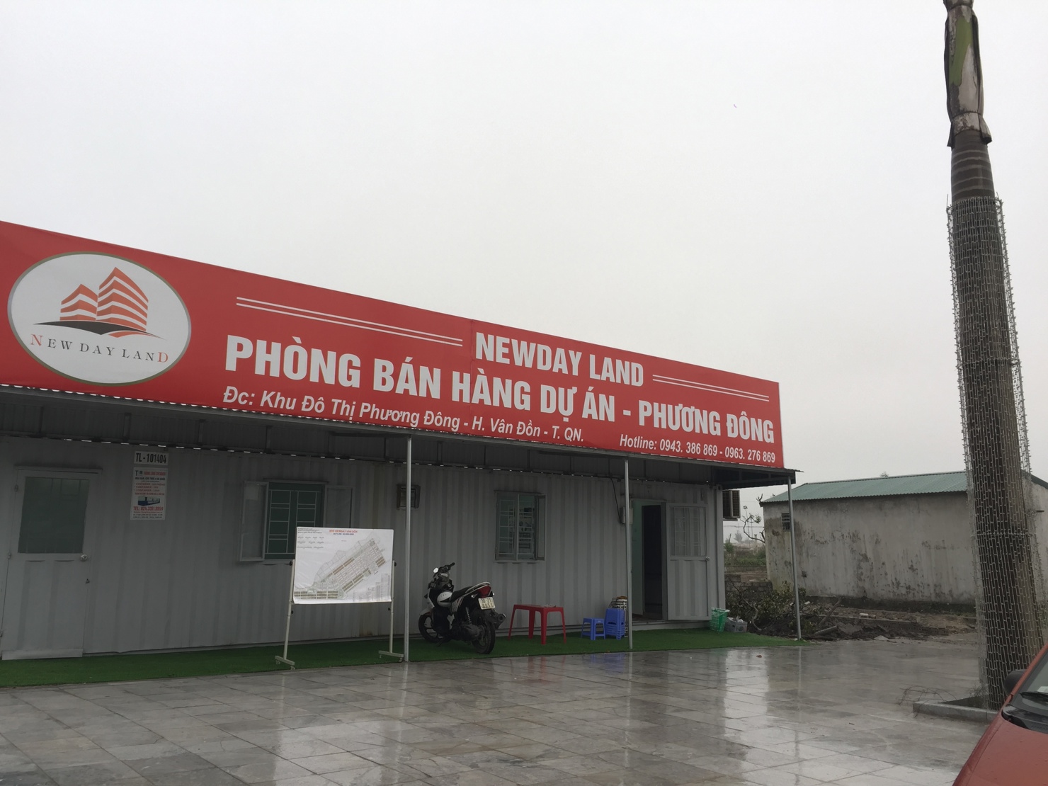 Một văn phòng bất động sản im ắng, vắng khách. Nguồn: ndh.vn