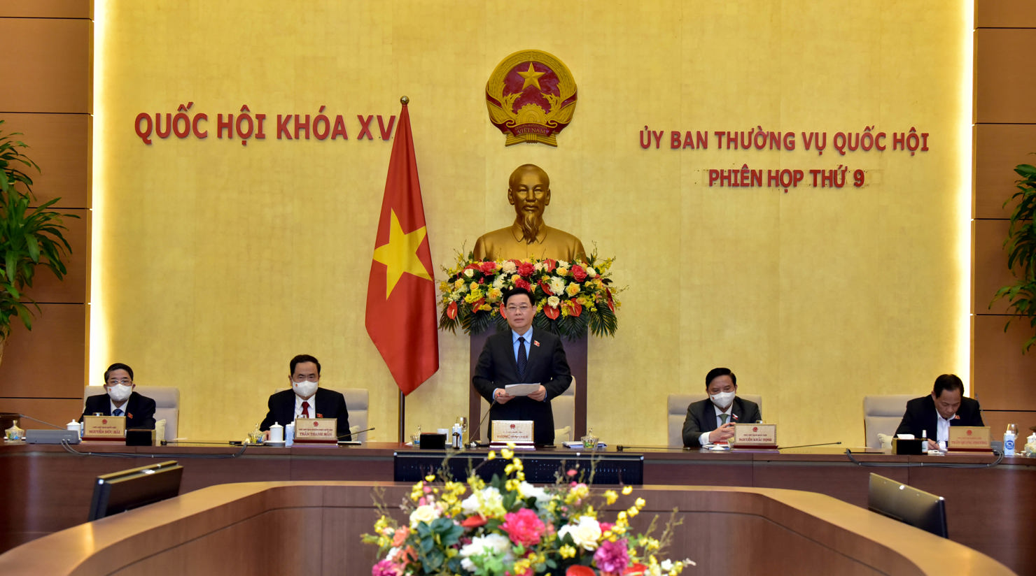 Chủ tịch Quốc hội Vương Đình Huệ chủ trì phiên bế mạc.