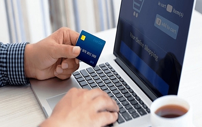 Việc sử dụng thanh toán trực tuyến đang dần phổ biến tại Việt Nam. Nguồn: Internet