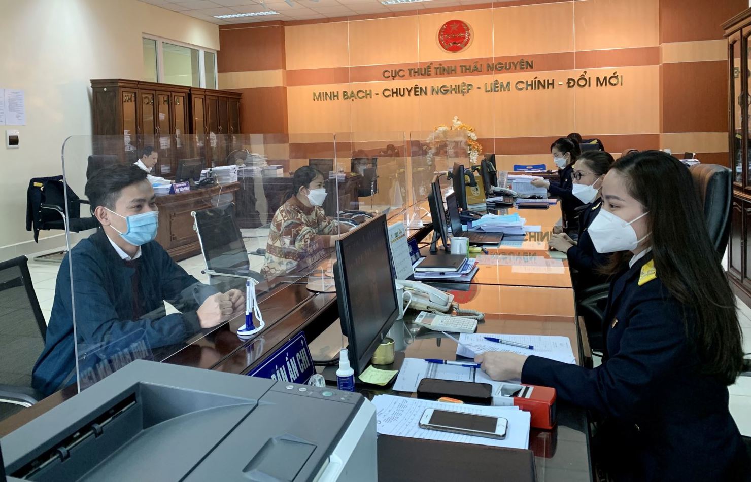 Xác định rõ nhiệm vụ trọng tâm cũng như giải pháp, biện pháp cần thực hiện trong giai đoạn 2021-2025 tại các đơn vị thuộc và trực thuộc Tổng cục Thuế.
