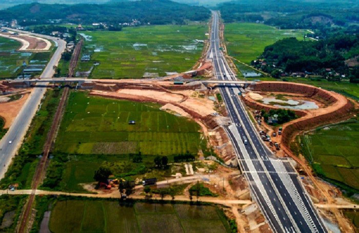 Chính phủ yêu cầu khẩn trương ban hành Thông tư hướng dẫn các trường hợp chỉ định thầu.