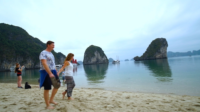 Mở rộng miễn thị thực hay không là vấn đề gây nhiều tranh cãi giữa cơ quan quản lý nhà nước và doanh nghiệp du lịch. Nguồn: Internet