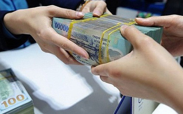 Lãi suất huy động giảm nhưng vẫn đảm bảo lãi suất thực dương cho người gửi tiền. Nguồn: Internet