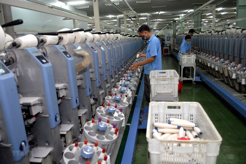 Công nghiệp chế biến chế tạo tiếp tục giữ vai trò quan trọng giúp kinh tế Việt Nam ổn định và có bước phát triển