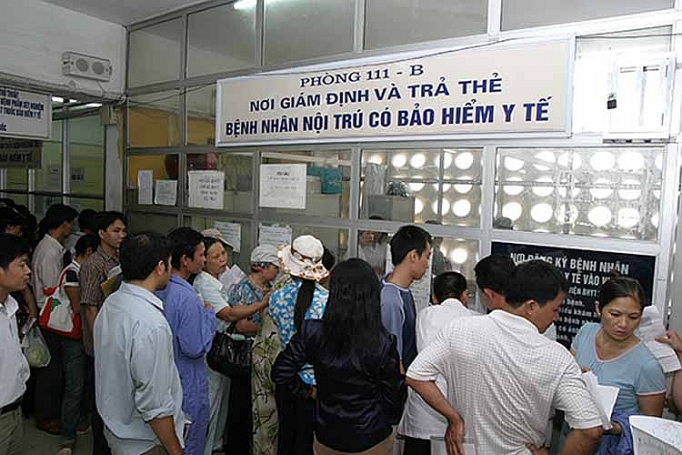 Quá trình thực hiện chính sách BHYT vẫn còn nhiều khó khăn. Nguồn: Internet