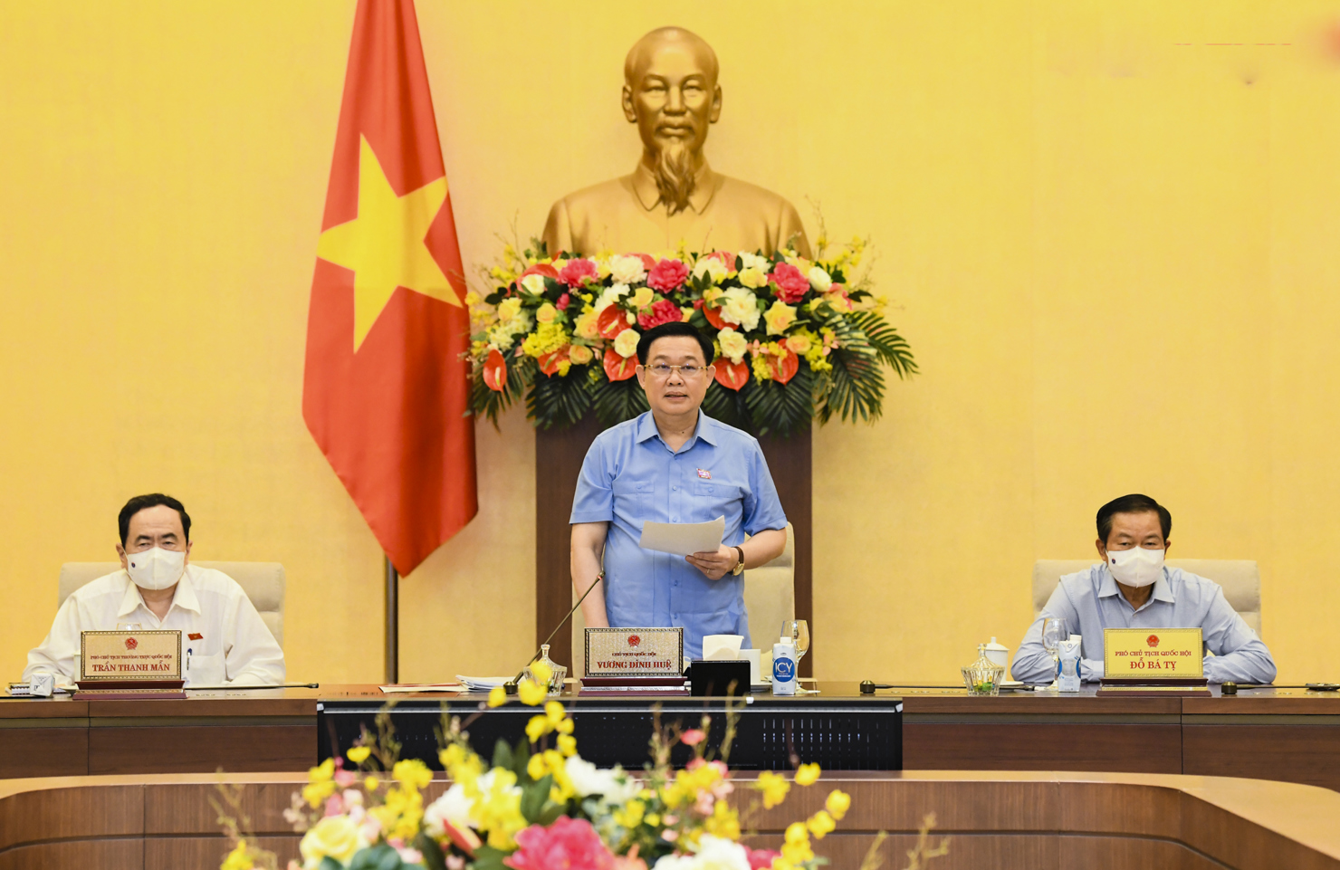Chủ tịch Quốc hội Vương Đình Huệ phát biểu chỉ đạo tại Phiên bế mạc. Nguồn: quochoi.vn