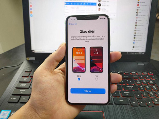 Sau khi cập nhật iOS 13 beta, nhiều người dùng cho biết thiết bị của họ hoạt động không ổn định. Ảnh: Xuân Tuyến.