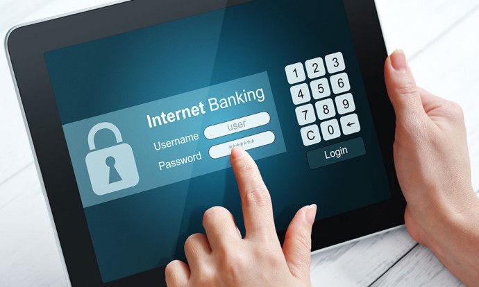 Ứng dụng Internet Banking trên thiết bị di động phải xác thực người dùng khi truy cập và không có tính năng ghi nhớ mã khóa truy cập. Nguồn: Internet.