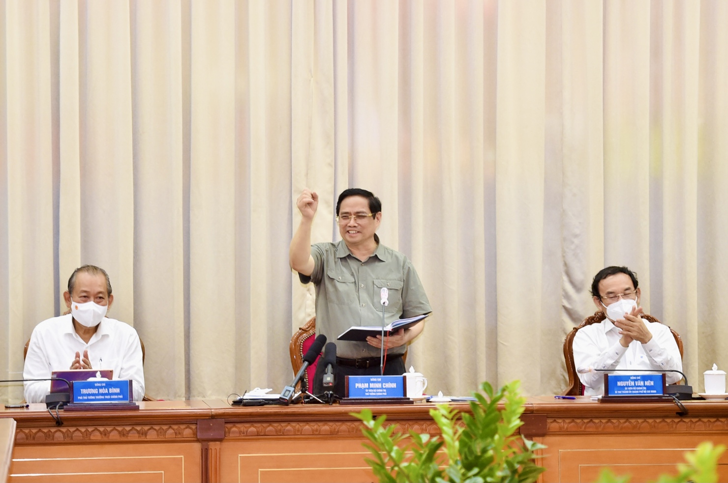 Thủ tướng Phạm Minh Chính chỉ đạo tại cuộc làm việc với TP. Hồ Chí Minh ngày 11/7 về công tác phòng chống dịch. Nguồn: baochinh.vn