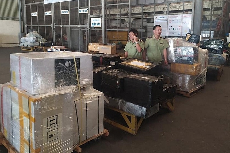Các đối tượng vận chuyển hàng lậu với thủ đoạn ngày càng tinh vi