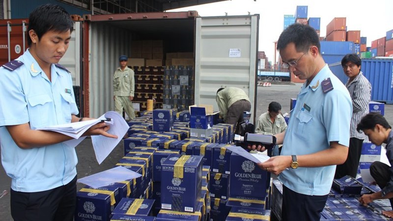 6 tháng, lực lượng chức năng đã phát hiện và xử lý 10.517 vụ việc vi phạm, thu nộp ngân sách nhà nước hơn 1.007 tỷ đồng. Nguồn: Internet.
