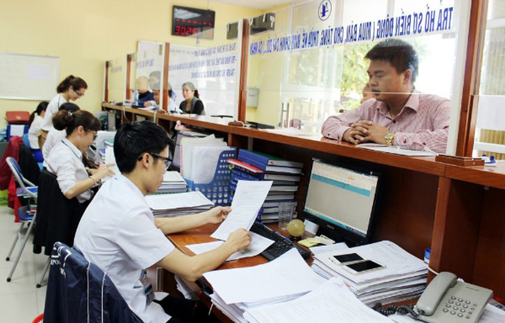 Đánh giá thực trạng công việc tại bộ phận một cửa và đề xuất một số giải pháp về chế độ, chính sách phù hợp với mục tiêu cải cách hành chính.