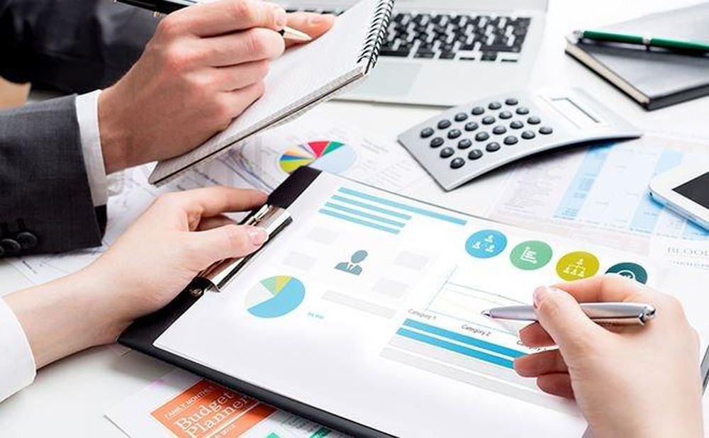 Hệ thống chuẩn mực kế toán có thể được trình bày dưới các hình thức văn bản. Nguồn: Internet.