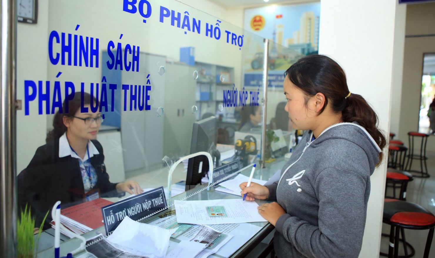 Thuế là một công cụ điều tiết thị trường và chúng ta đang tính đến chuyện dùng thuế để điều tiết giá cả bất động sản, đất đai. Nguồn: diendandoanhnghiep.vn