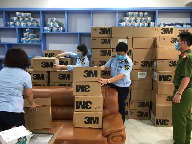 Lực lượng chức năng thu giữ trên 17.000 khẩu trang có dấu hiệu giả mạo nhãn hiệu 3M (Mỹ)