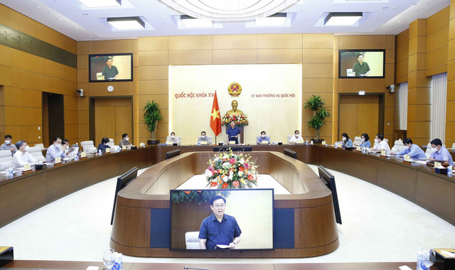Ủy ban Thường vụ Quốc hội họp đột xuất xem xét Tờ trình của Chính phủ về giải quyết các cơ chế, chính sách vượt thẩm quyền để đẩy mạnh phòng, chống COVID-19.