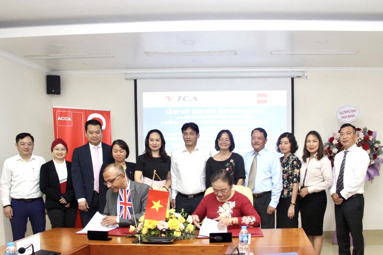 Phó Tổng cục trưởng Đặng Ngọc Minh chứng kiến Lễ ký biên bản ghi nhớ giữa hai Hiệp hội.