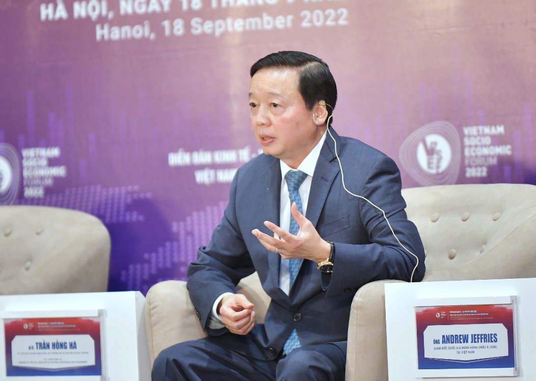Bộ trưởng Bộ Tài nguyên và Môi trường Trần Hồng Hà.