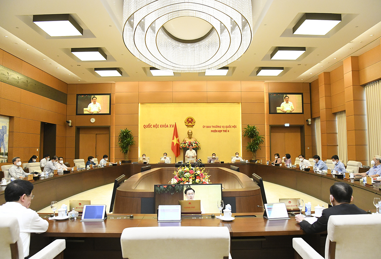 Toàn cảnh Phiên bế mạc.