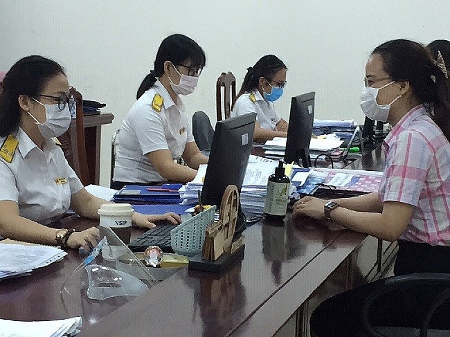 Công chức, viên chức, người lao động ngành Thuế quyết tâm hoàn thành xuất sắc nhiệm vụ công tác thuế quý IV và cả năm 2021 ở mức cao nhất
