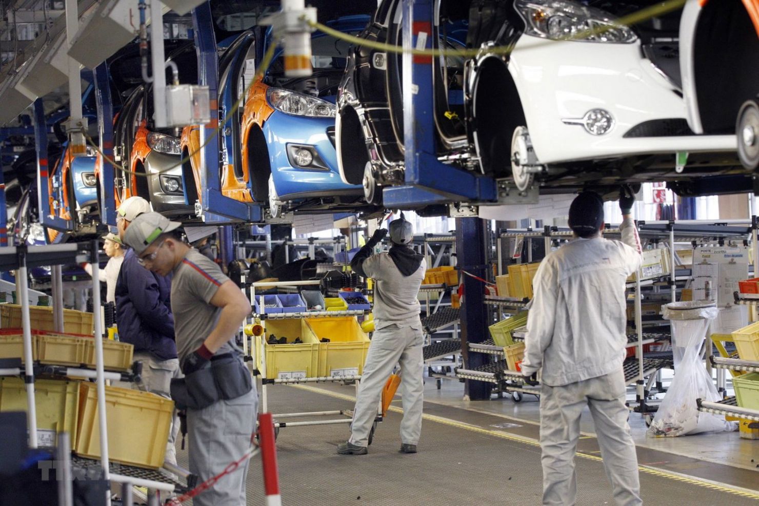 Theo dự báo của IMF thì nền kinh tế EU vẫn có mức tăng trưởng 3,1% năm 2022 trước khi giảm xuống 0,5% vào năm 2023.