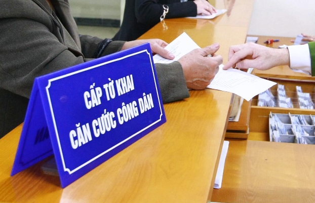 Tạo điều kiện thuận lợi nhất để người dân cấp đổi thẻ căn cước. Nguồn: TTXVN