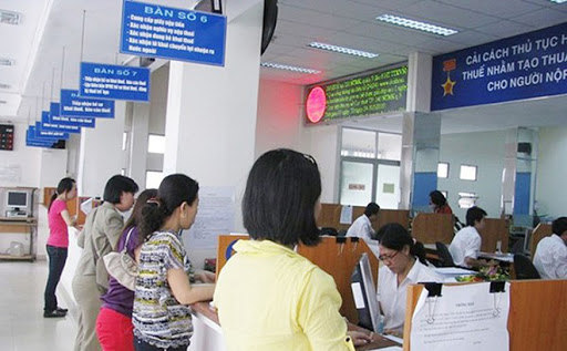 Dịch Covid-19 đã tác động nghiêm trọng đến công tác thu NSNN, khiến một số khoản thu giảm mạnh. Nguồn: Internet.