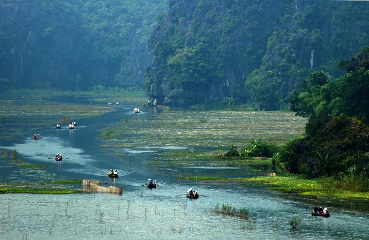 Ninh Bình mở cửa đón khách ngoại tỉnh từ 1/12/2021. Nguồn: diendandoanhnghiep.vn