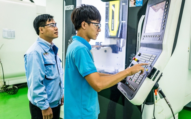 Việc nâng cao chất lượng nguồn nhân lực đáp ứng nhu cầu phát triển kinh tế - xã hội và hội nhập kinh tế quốc tế là một nhiệm vụ rất cấp thiết.