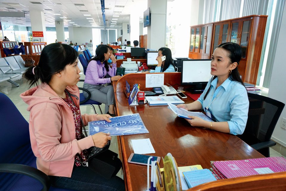 Trên cơ sở rà soát đánh giá toàn bộ 987 TTHC thuộc lĩnh vực Tài chính, Bộ Tài chính đã ban hành Quyết định cắt giảm, đơn giản hóa 176 TTHC thuộc lĩnh vực quản lý của Bộ. Nguồn: Internet