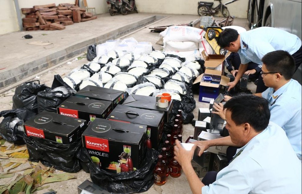 Kiểm tra chặt chẽ các tuyến biên giới nhằm làm tốt công tác phòng chống buôn lậu, gian lận thương mại, hàng giả. Nguồn: Internet