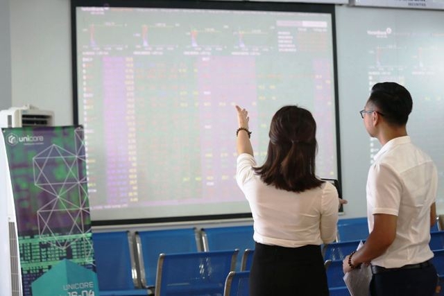 Các DN niêm yết với các tiêu chí ngày càng nâng cao, tiệm cận với thông lệ quốc tế.