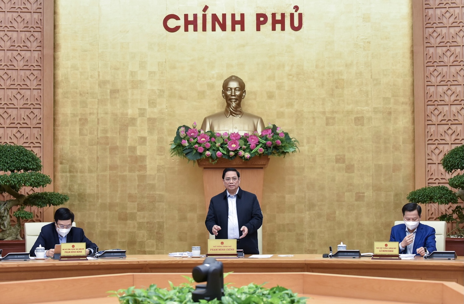 Thủ tướng Chính phủ Phạm Minh Chính phát biểu khai mạc phiên họp thường kỳ tháng 11/2021. Nguồn: chinhphu.vn