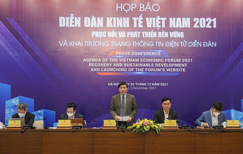 Họp báo thông tin về “Diễn đàn Kinh tế Việt Nam 2021: Phục hồi và phát triển bền vững”