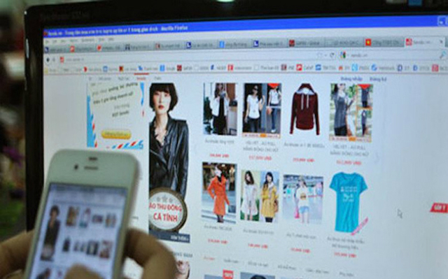 60% người mua sắm trực tuyến là nữ. Nguồn: Internet