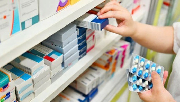 Doanh nghiệp kinh doanh thuốc không được lợi dụng dịp Tết để tăng giá thuốc. Ảnh minh họa.