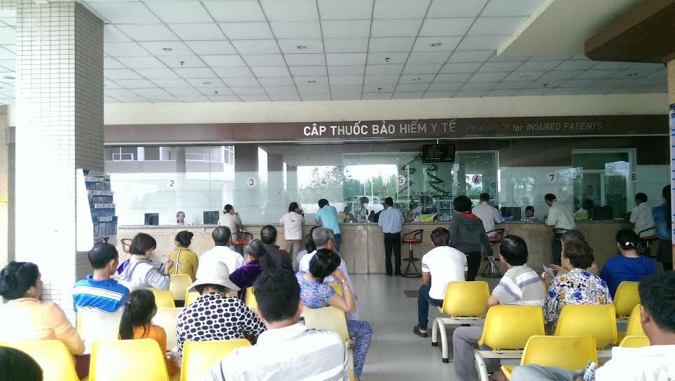 Hiện 37 tỉnh có số chi vượt quỹ khám chữa bệnh được giao. Nguồn: Internet