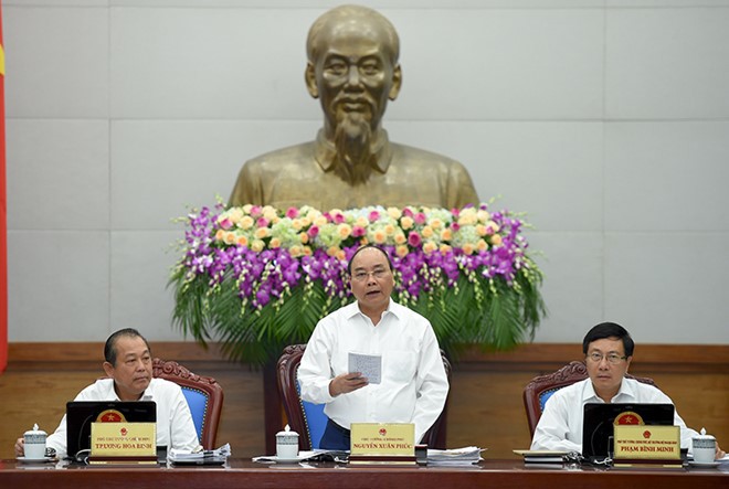 Thủ tướng Nguyễn Xuân Phúc phát biểu tại phiên họp.