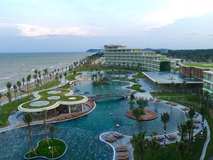 Các khoản đầu tư vào cơ sở hạ tầng và giao thông vận tải đã mở ra nhiều điểm du lịch mới tại các khu ven biển ngoài những điểm đến quen thuộc. Nguồn: Internet