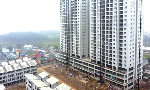 Trong 9 tháng năm 2017, so với cùng kỳ năm trước, theo báo cáo của một số sàn giao dịch BĐS, tại Hà Nội có khoảng 10.550 giao dịch thành công (giảm 7,5%); tại TP. Hồ Chí Minh có khoảng 11.320 giao dịch thành công (tăng 3,4%). Nguồn: internet