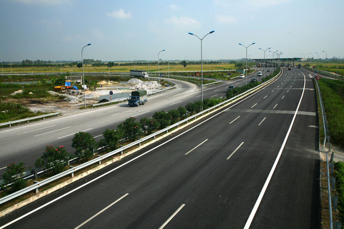 Từ năm 2019, triển khai đồng bộ thu giá dịch vụ không dừng đối với tất cả các tuyến quốc lộ được đầu tư theo hình thức hợp đồng BOT trên cả nước. Nguồn: Internet