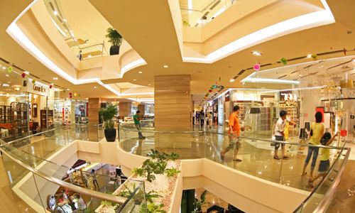 Năm 2018, Việt Nam chính thức mở cửa 100% thị trường bán lẻ, đây sẽ là tiền đề cho việc các nhà đầu tư bán lẻ nước ngoài đầu tư vào thị trường Việt Nam. Nguồn: Internet