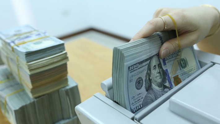 Tính riêng năm 2017 Ngân hàng Nhà nước đã mua khoảng 13 tỷ USD để tăng dự trữ ngoại hối Nhà nước. Nguồn: Internet