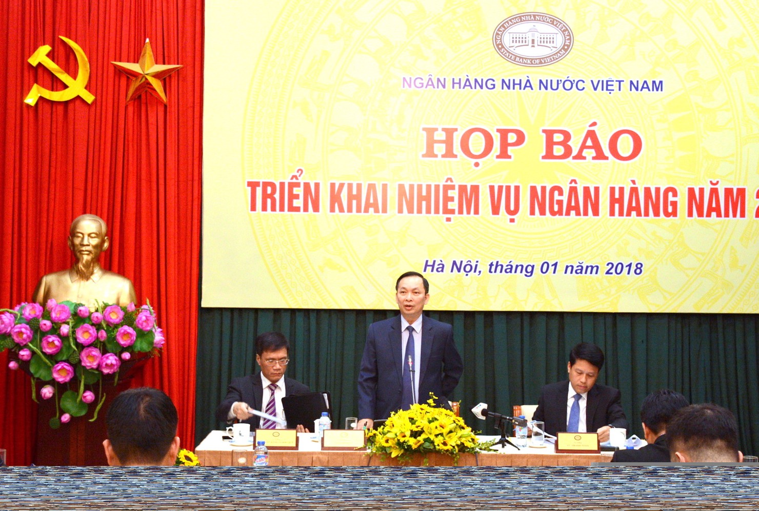 Phó Thống đốc NHNN Đào Minh Tú tại buổi họp báo.Ảnh:VGP/Huy Thắng
