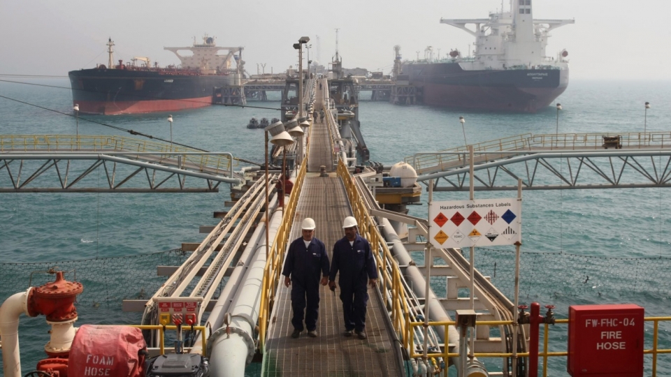 Nhiều người tin rằng giá dầu sẽ còn tiếp tục tăng cao hơn trong năm 2018. Nguồn: Oil&Gas
