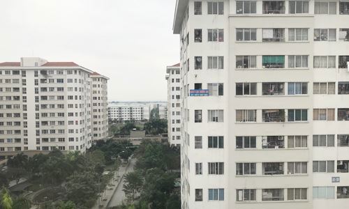 Trong số sản phẩm bất động sản tồn kho chủ yếu là đất nền và chung cư cao cấp, nhưng lại thiếu nguồn cung nhà ở xã hội, nhà ở thương mại quy mô vừa và nhỏ với giá bán hợp túi tiền, căn hộ cho thuê giá rẻ… Nguồn: Internet