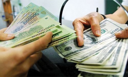 Các chuyên gia nhận định trong năm 2018, tỷ giá sẽ tiếp tục ổn định. Đặc biệt, tỷ giá sẽ không được neo cứng mà diễn biến linh hoạt hàng ngày và sẽ không có các diễn biến tăng giảm sốc như trong quá khứ. Nguồn: Internet