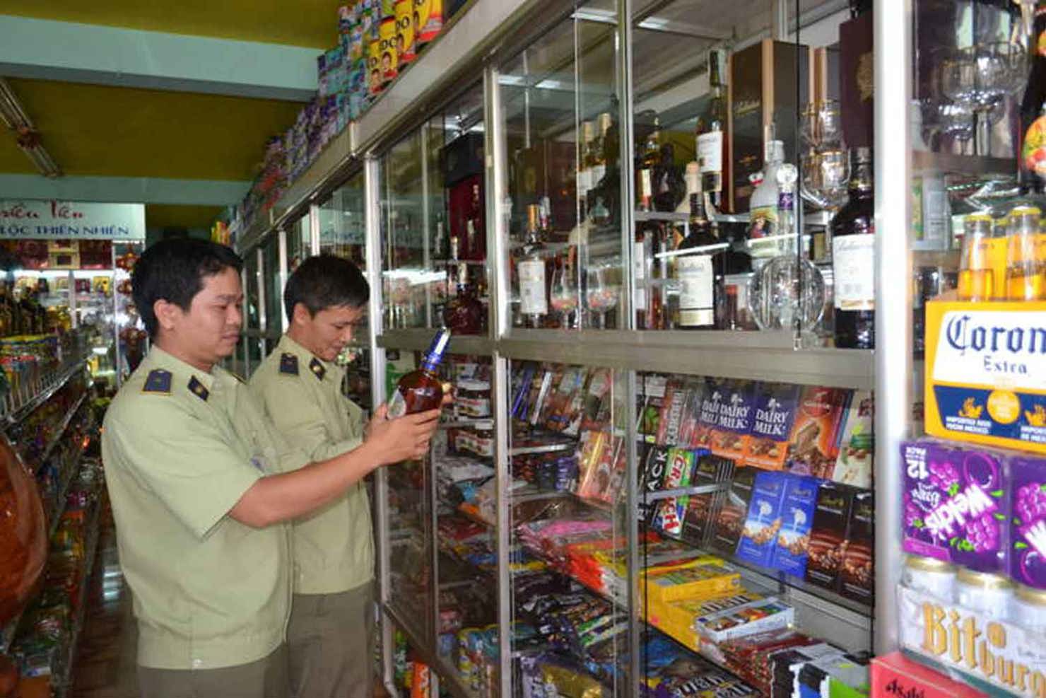 Thị trường hàng hóa phong phú, đa dạng đáp ứng đầy đủ nhu cầu tiêu dùng của nhân dân. Nguồn: Internet